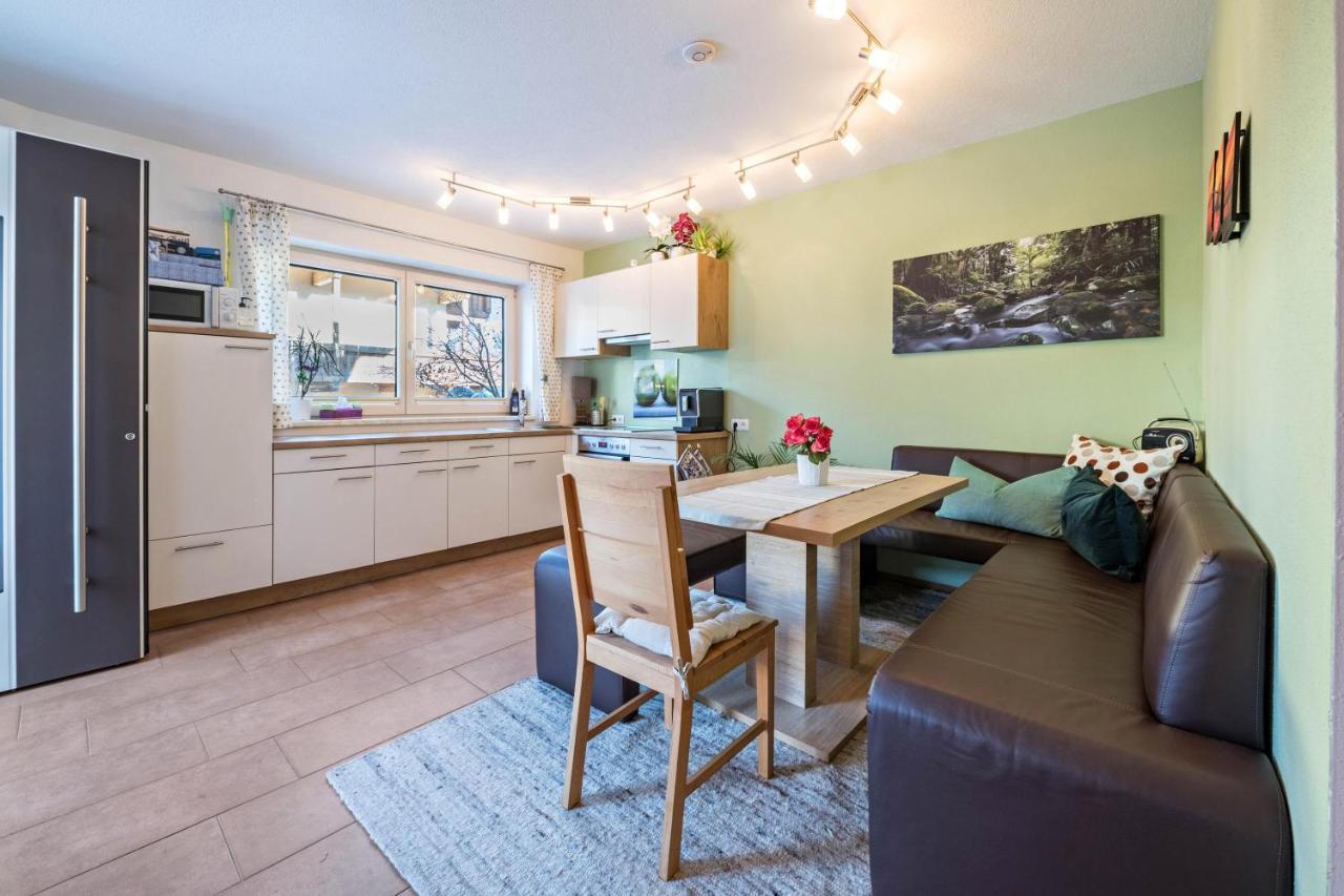 Wieseneck I - Apartment In Fügen Exteriör bild